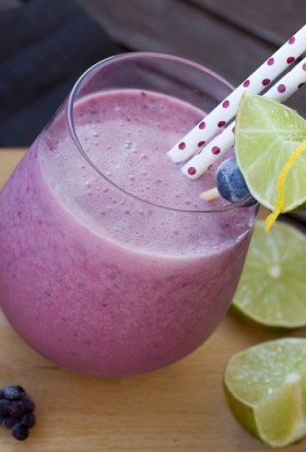 Breakfast smoothies are a great way to get all of the benefits from fruits and even veggies without doing too much work.